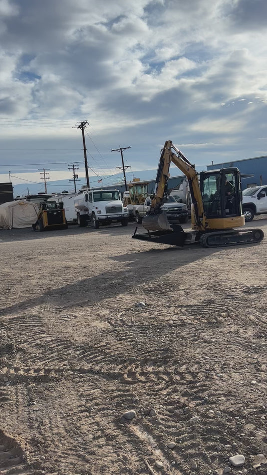 Bear Paw Mini Excavator Material Handling Attachment